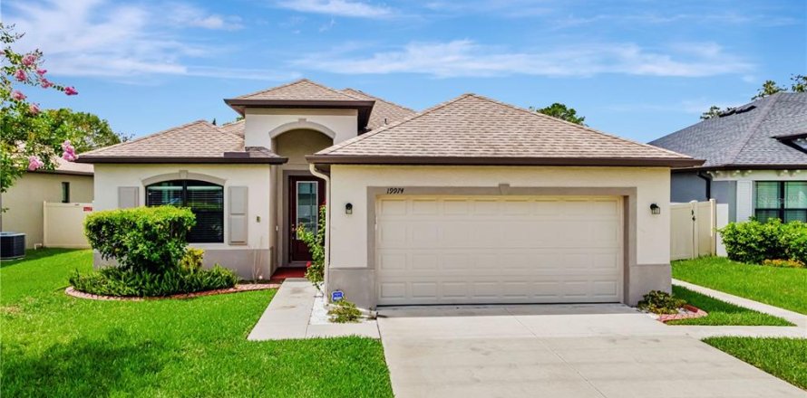 House in Lutz, Florida 3 bedrooms, 182.37 sq.m. № 1789417