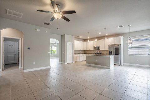 House in Lutz, Florida 3 bedrooms, 182.37 sq.m. № 1789417 - photo 11