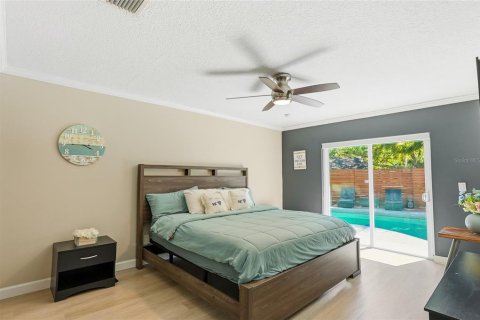 House in Tampa, Florida 3 bedrooms, 151.71 sq.m. № 2233842 - photo 24