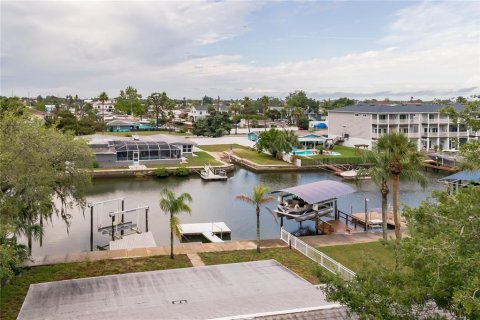 Casa en venta en Hudson, Florida, 3 dormitorios, 150.97 m2 № 1690354 - foto 4