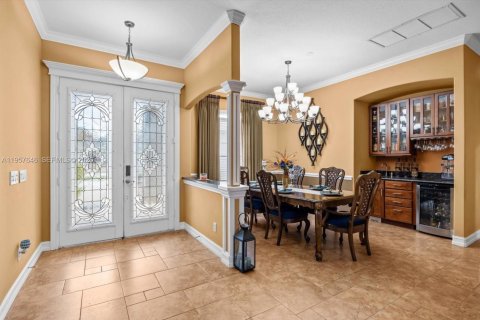 House in Port St. Lucie, Florida 4 bedrooms, 241.92 sq.m. № 2030646 - photo 9