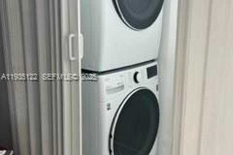 Снять в аренду кондоминиум в Санни-Айлс-Бич, Флорида 2 спальни, 132.2м2, № 2035870 - фото 22