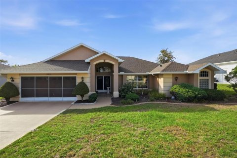 Casa en Spring Hill, Florida 3 dormitorios, 189.24 m2 № 2102992