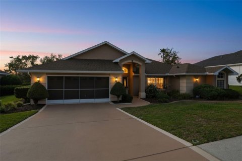 House in Spring Hill, Florida 3 bedrooms, 189.24 sq.m. № 2102992 - photo 2
