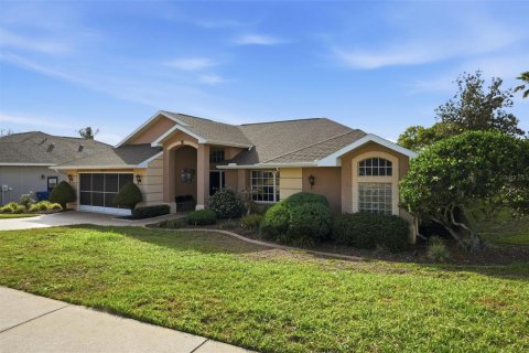 House in Spring Hill, Florida 3 bedrooms, 189.24 sq.m. № 2102992 - photo 4
