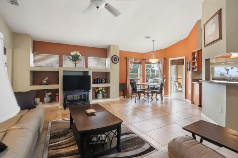House in Spring Hill, Florida 3 bedrooms, 189.24 sq.m. № 2102992 - photo 10