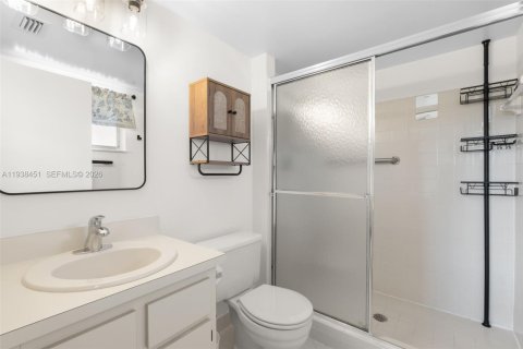 Купить кондоминиум в Маргит, Флорида 2 спальни, 88.26м2, № 1997174 - фото 16