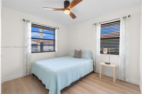 Купить кондоминиум в Маргит, Флорида 2 спальни, 88.26м2, № 1997174 - фото 17