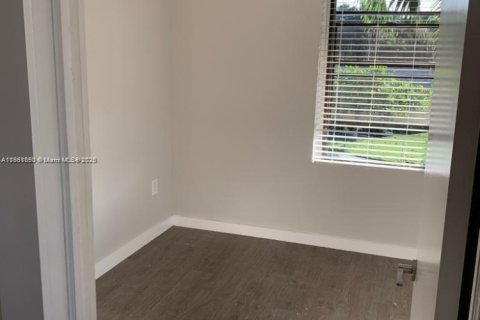 Villa ou maison à louer à Miami, Floride: 1 chambre, 55.74 m2 № 1929566 - photo 6