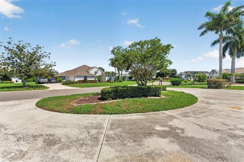 Casa en venta en Parrish, Florida, 3 dormitorios, 277.31 m2 № 2210259 - foto 5