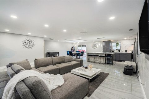 Villa ou maison à vendre à Tampa, Floride: 3 chambres, 134.62 m2 № 1850183 - photo 8