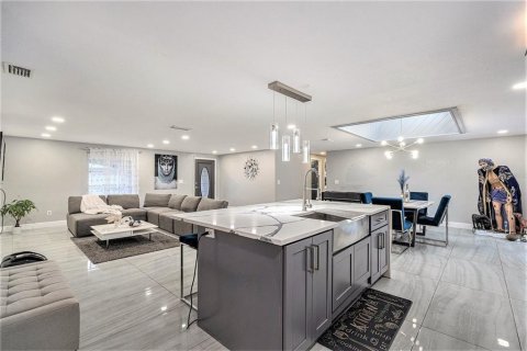 Villa ou maison à vendre à Tampa, Floride: 3 chambres, 134.62 m2 № 1850183 - photo 17