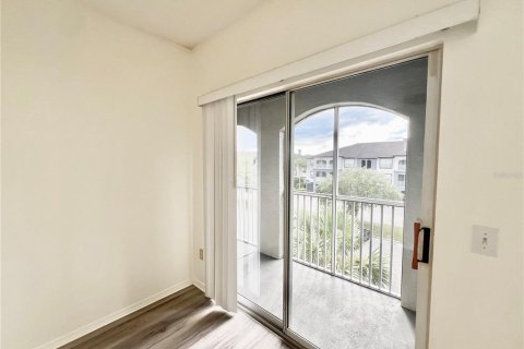 Condominio en alquiler en Temple Terrace, Florida, 1 dormitorio, 77.48 m2 № 1905516 - foto 4