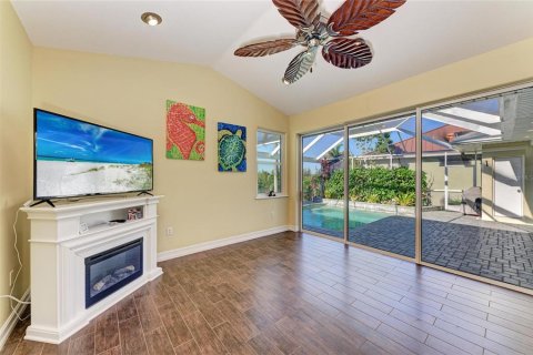 House in Punta Gorda, Florida 3 bedrooms, 230.58 sq.m. № 1717590 - photo 28