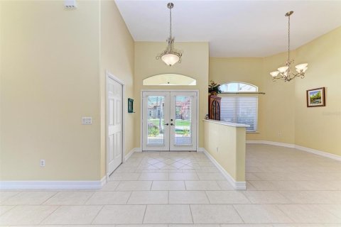 House in Punta Gorda, Florida 3 bedrooms, 230.58 sq.m. № 1717590 - photo 8