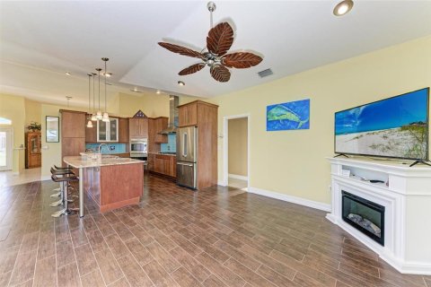 House in Punta Gorda, Florida 3 bedrooms, 230.58 sq.m. № 1717590 - photo 27