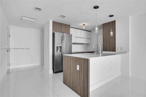 Condominio en venta en Miami, Florida, 3 dormitorios, 133.04 m2 № 1897678 - foto 25