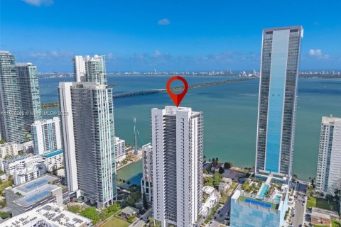 Condominio en venta en Miami, Florida, 3 dormitorios, 133.04 m2 № 1897678 - foto 1