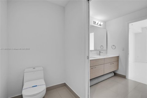 Condominio en venta en Miami, Florida, 3 dormitorios, 133.04 m2 № 1897678 - foto 7