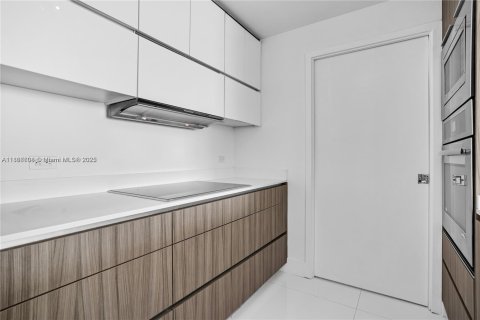 Condominio en venta en Miami, Florida, 3 dormitorios, 133.04 m2 № 1897678 - foto 29