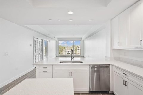 Condo in Clearwater, Florida, 3 bedrooms  № 2103635 - photo 5