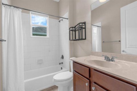 House in DeLand, Florida 3 bedrooms, 188.03 sq.m. № 2124751 - photo 19
