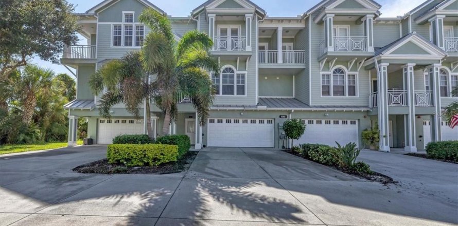 Townhouse in Placida, Florida 4 bedrooms, 213.3 sq.m. № 1523758