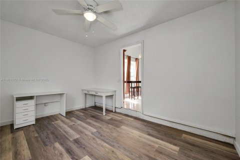 Villa ou maison à vendre à Miramar, Floride: 3 chambres, 95.6 m2 № 2013597 - photo 9