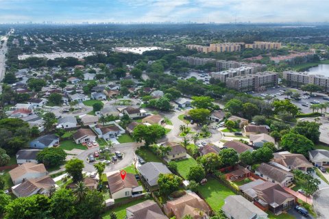 Villa ou maison à vendre à Miramar, Floride: 3 chambres, 95.6 m2 № 2013597 - photo 30