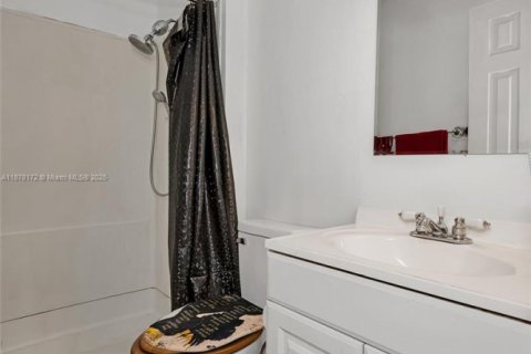 Villa ou maison à vendre à Miramar, Floride: 3 chambres, 95.6 m2 № 2013597 - photo 19