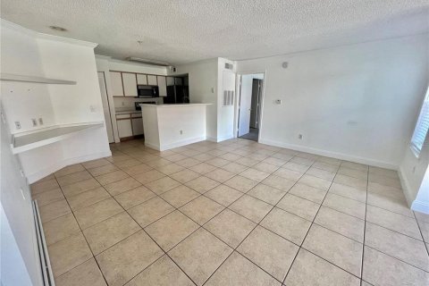 Condominio en alquiler en Kissimmee, Florida, 2 dormitorios, 95.32 m2 № 1879648 - foto 2
