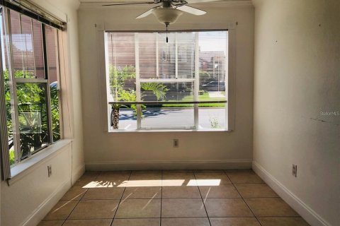 Condominio en alquiler en Kissimmee, Florida, 2 dormitorios, 95.32 m2 № 1879648 - foto 6