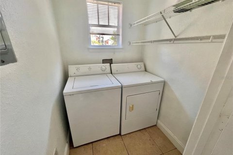 Condominio en alquiler en Kissimmee, Florida, 2 dormitorios, 95.32 m2 № 1879648 - foto 12