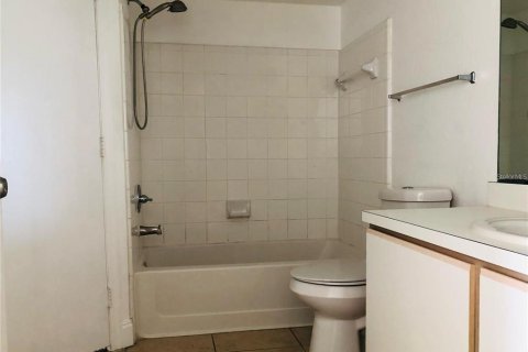 Condominio en alquiler en Kissimmee, Florida, 2 dormitorios, 95.32 m2 № 1879648 - foto 11