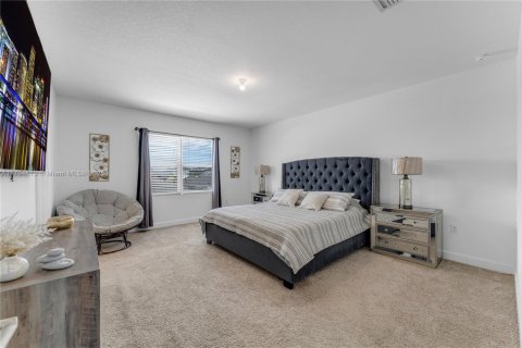 House in Homestead, Florida 4 bedrooms, 273.5 sq.m. № 1937162 - photo 13