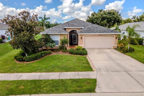 Casa en Bradenton, Florida 4 dormitorios, 183.85 m2 № 2363163