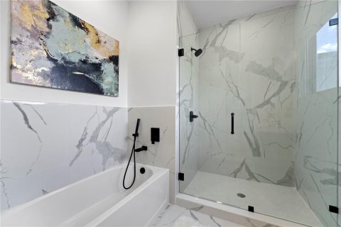 Casa en venta en Mascotte, Florida, 4 dormitorios, 202.34 m2 № 1743575 - foto 19