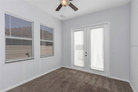 House in New Port Richey, Florida 4 bedrooms, 232.44 sq.m. № 1616796 - photo 29