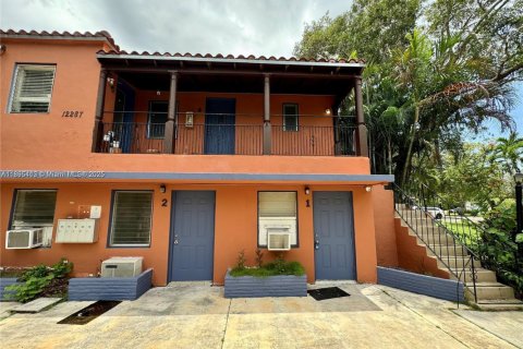 Casa en alquiler en North Miami, Florida, 2 dormitorios, 99.87 m2 № 1947641 - foto 19