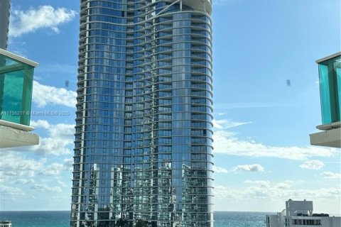 Снять в аренду кондоминиум в Санни-Айлс-Бич, Флорида 2 спальни, 141.3м2, № 1958784 - фото 8