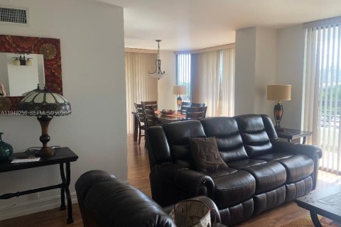 Condominio en venta en Aventura, Florida, 2 dormitorios, 126.44 m2 № 2153022 - foto 9