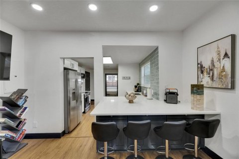 House in Tampa, Florida 3 bedrooms, 101.91 sq.m. № 2151281 - photo 6