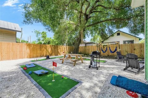House in Tampa, Florida 3 bedrooms, 101.91 sq.m. № 2151281 - photo 21