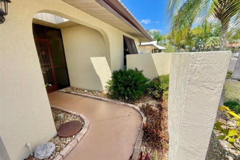 Villa ou maison à vendre à Venice, Floride: 2 chambres, 142.88 m2 № 2294810 - photo 4
