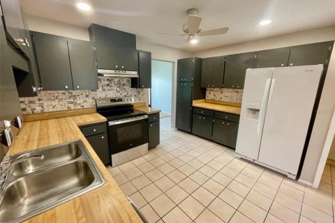 Villa ou maison à vendre à Venice, Floride: 2 chambres, 142.88 m2 № 2294810 - photo 18