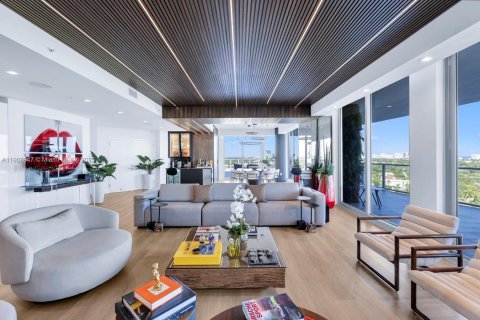 Condominio en venta en Fort Lauderdale, Florida, 4 dormitorios, 356 m2 № 1965420 - foto 28