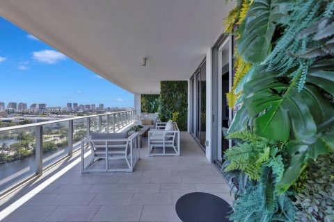 Condominio en venta en Fort Lauderdale, Florida, 4 dormitorios, 356 m2 № 1965420 - foto 16