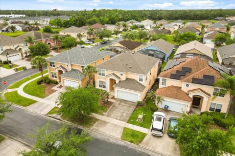 House in Kissimmee, Florida 7 bedrooms, 263.29 sq.m. № 2211774 - photo 7
