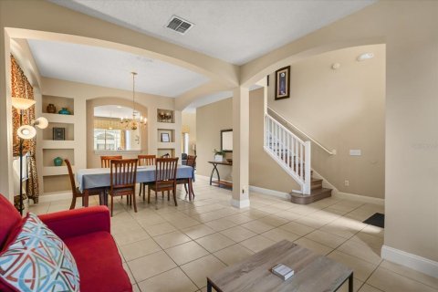 House in Kissimmee, Florida 7 bedrooms, 263.29 sq.m. № 2211774 - photo 11