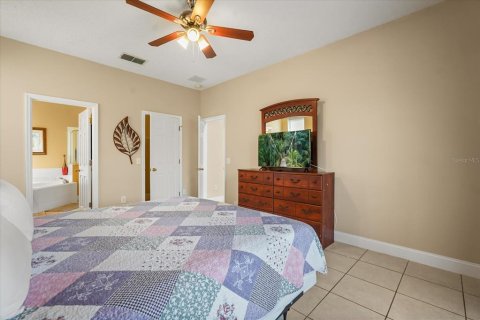 House in Kissimmee, Florida 7 bedrooms, 263.29 sq.m. № 2211774 - photo 23